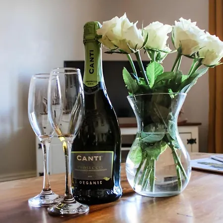 The Brown Box Let * Loftus